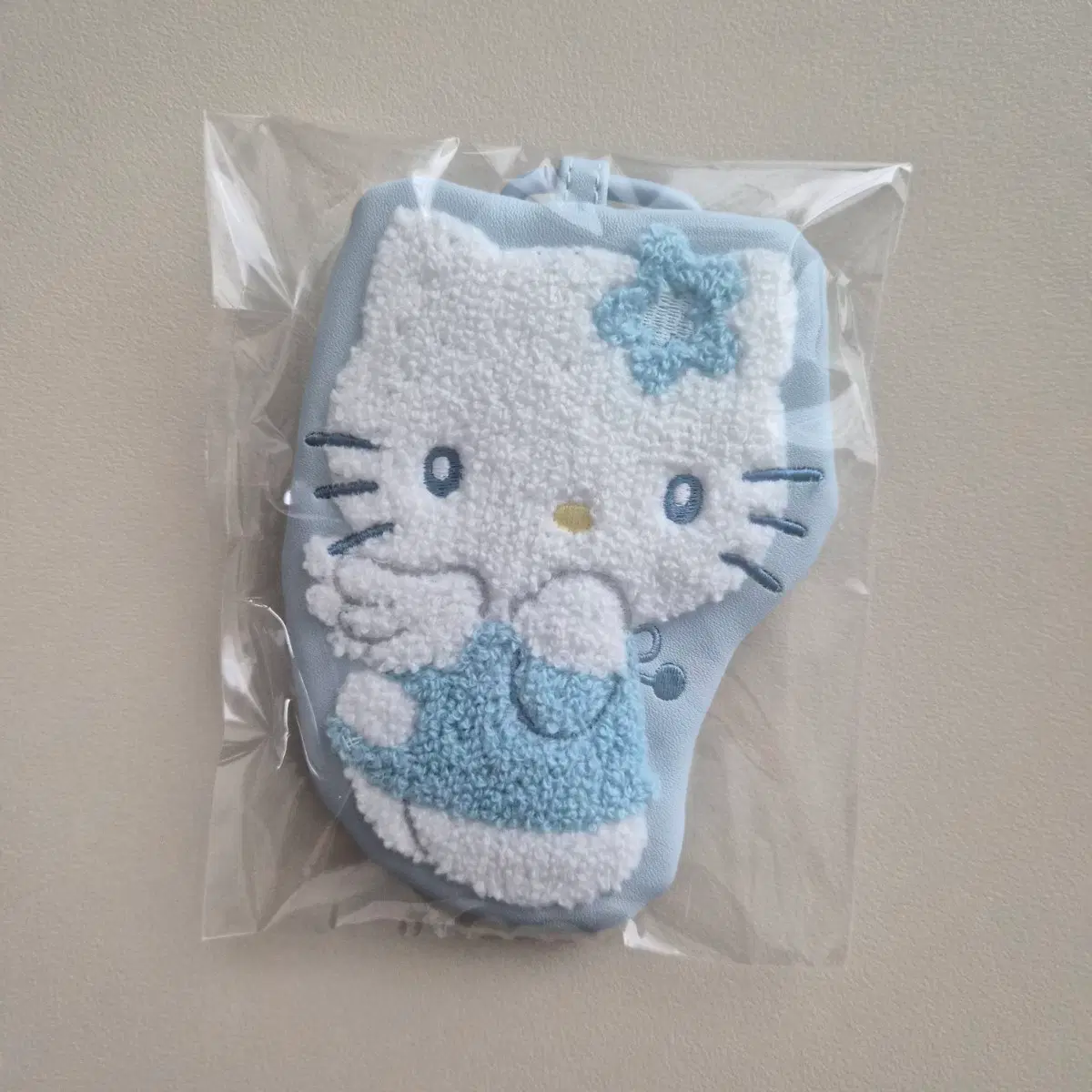 (새상품)헬로키티 키링 파우치