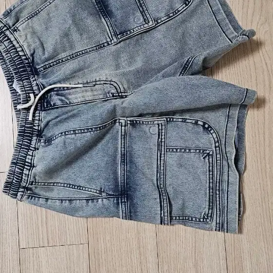 일꼬르소 워싱 데님 쇼츠