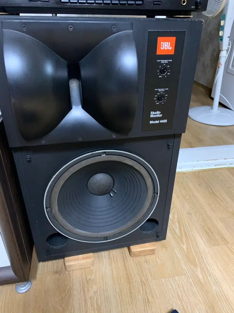 jbl4425스피커