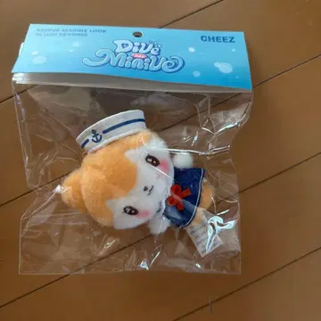 IVE MINIVE 마린 룩 키링 CHEEZ 리즈
