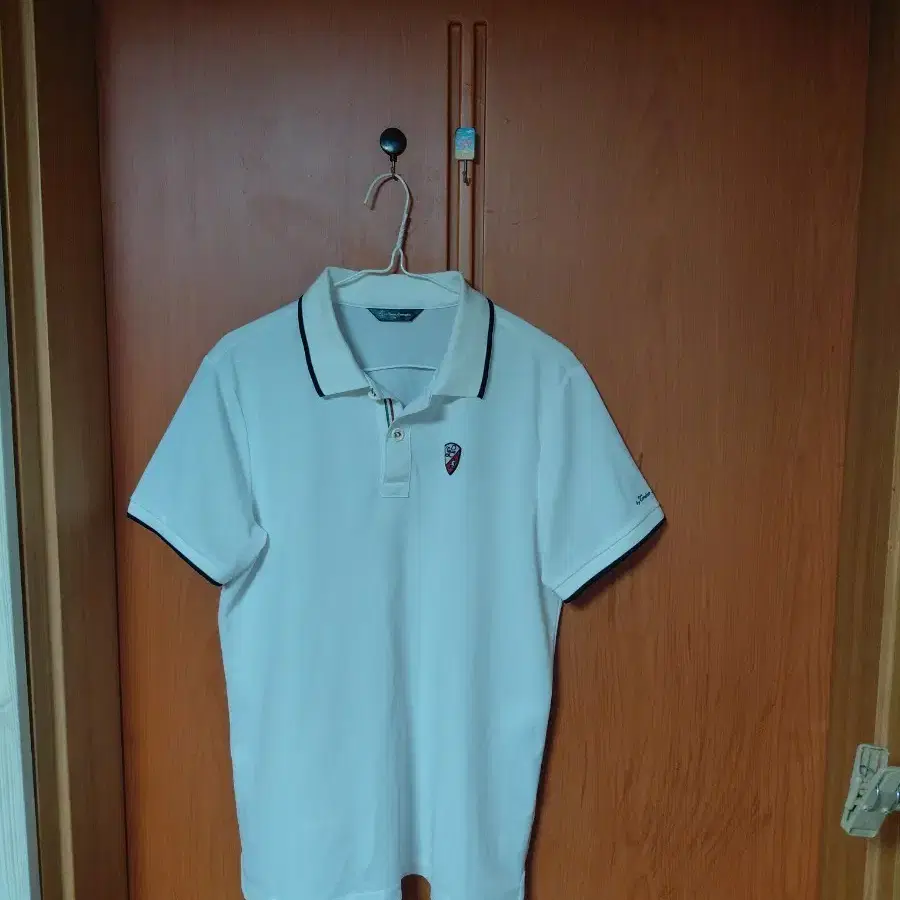 톤니 람보르기니 화이트 카라티 95