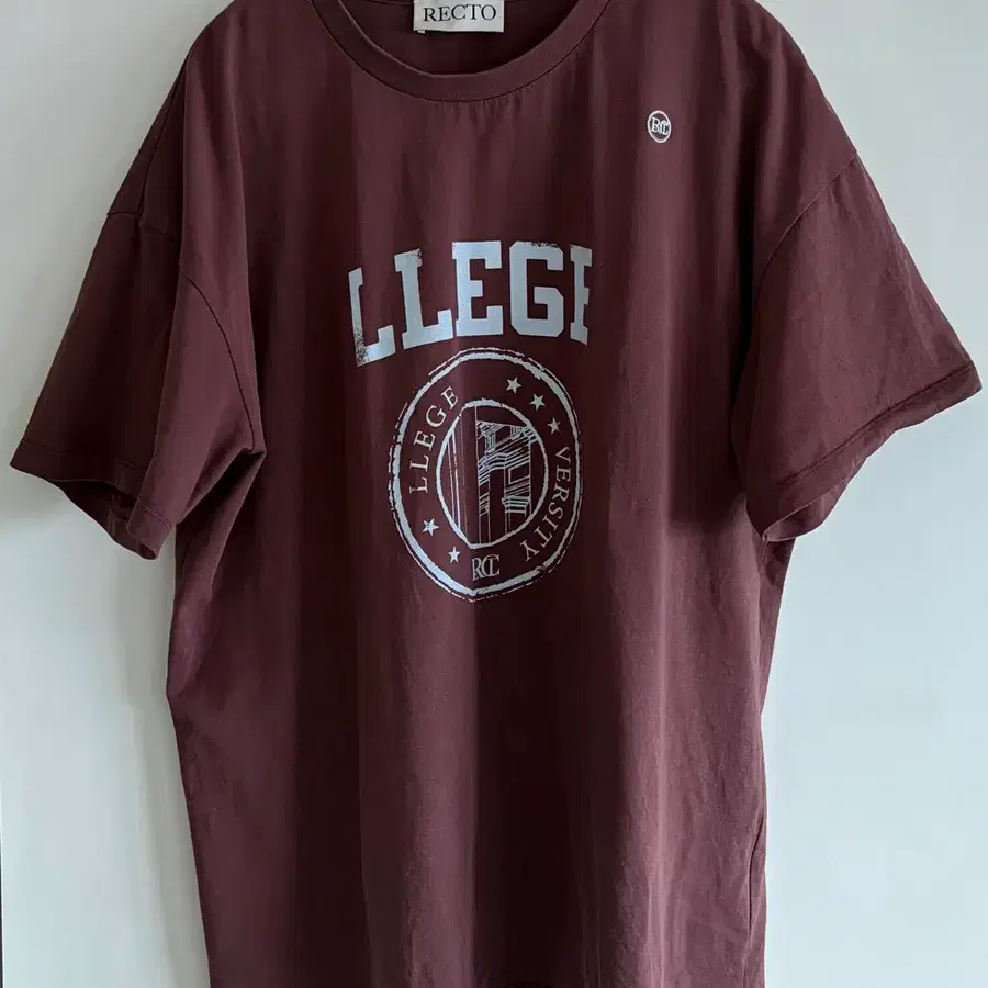 렉토 LLEGE 리지 로고 반팔 티셔츠 버건디 브라운