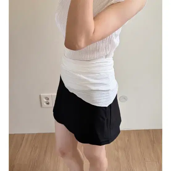 누드클래식 렌느 플리츠 탑