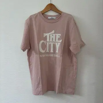 [새상품급] JS relume CITY 로고TEE 핑크 저널 스탠다드