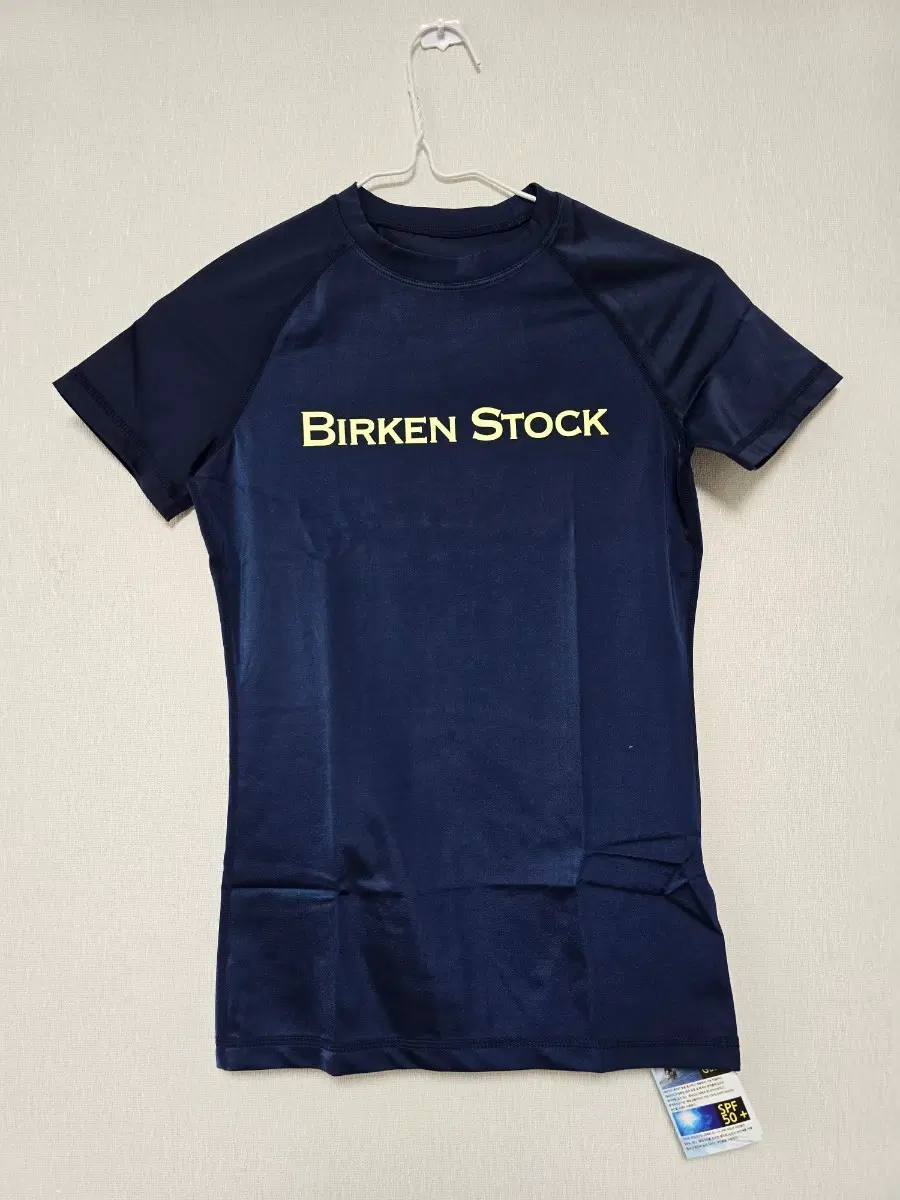BIRKEN STOCK 네이비 래쉬가드 S 새상품