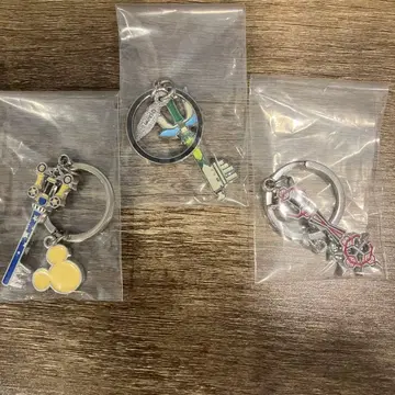 제일복권 킹덤하츠 키 블레이드 참 3종 세트