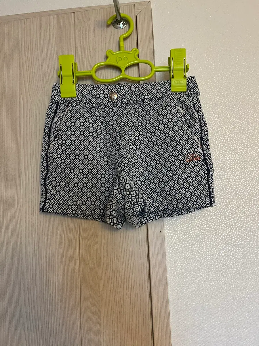 130 (9Y) 정품 닥스 네이비 패턴 반바지 (KP34)