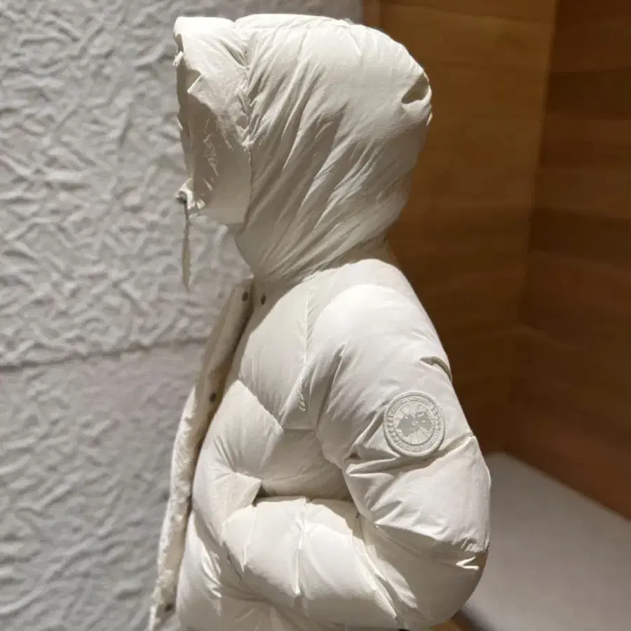 캐나다구스 칠리왁 푸퍼 화이트