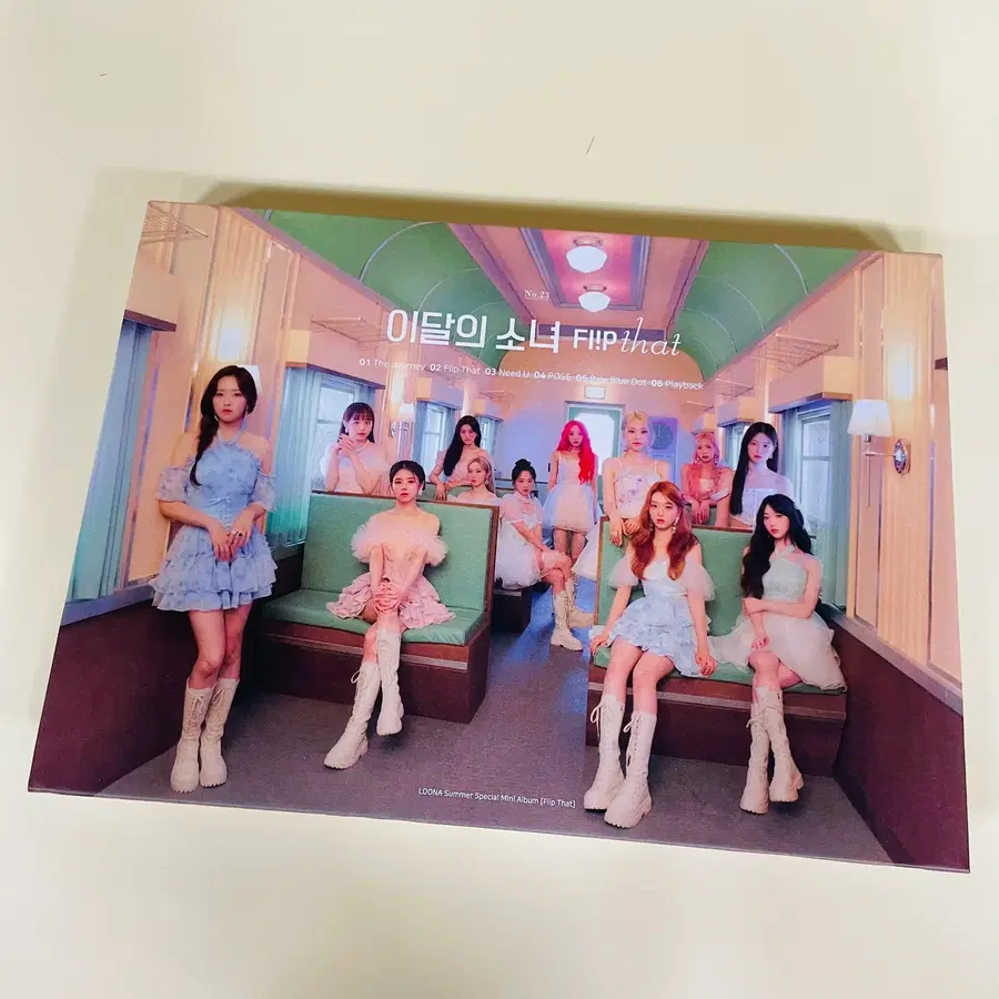 [중고음반/CD] 이달의 소녀 (LOONA) Flip That (A Ver., 접지포스터 포함) 츄 Yves