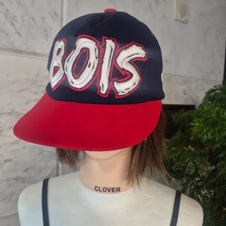 새상품 BOIS 로고 네이비 레드 야구모자