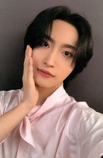 ATEEZ SEONG HWA Cafe BomBom