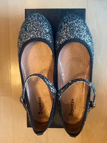 [미사용 새상품, 상자, 수납 가방 포함] Repetto 글리터 멜리 제인 36