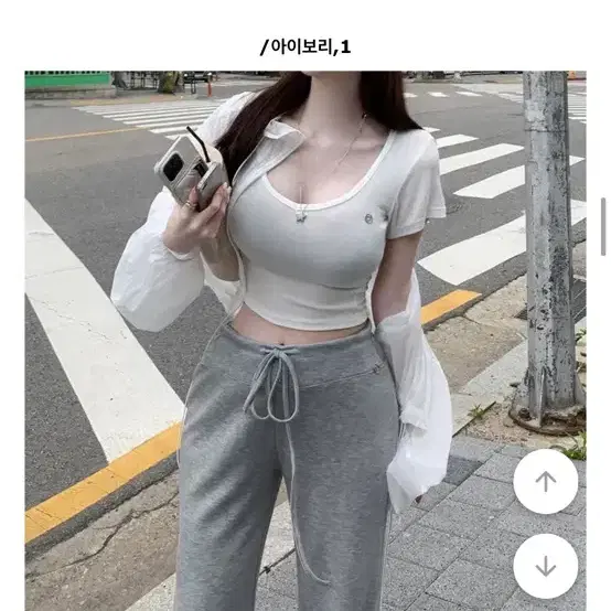 아이보리 반팔 크롭티 홀리 메이드 반팔