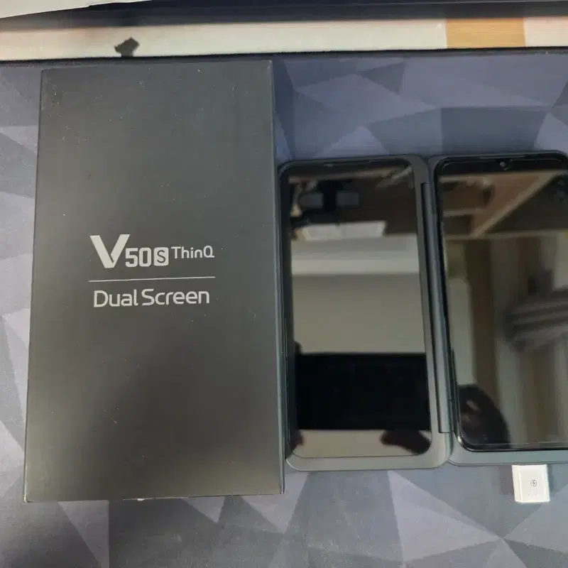 LG V50S SKT 듀얼스크린 포함