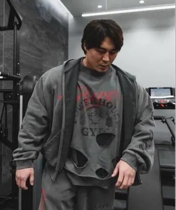 LYFT POWERHOUSE GYM 콜라보 T셔츠
