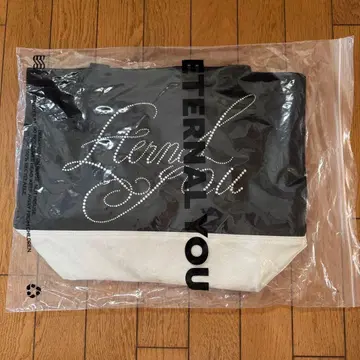 ETERNAL YOU SUGAR CUBE BAG 블랙
