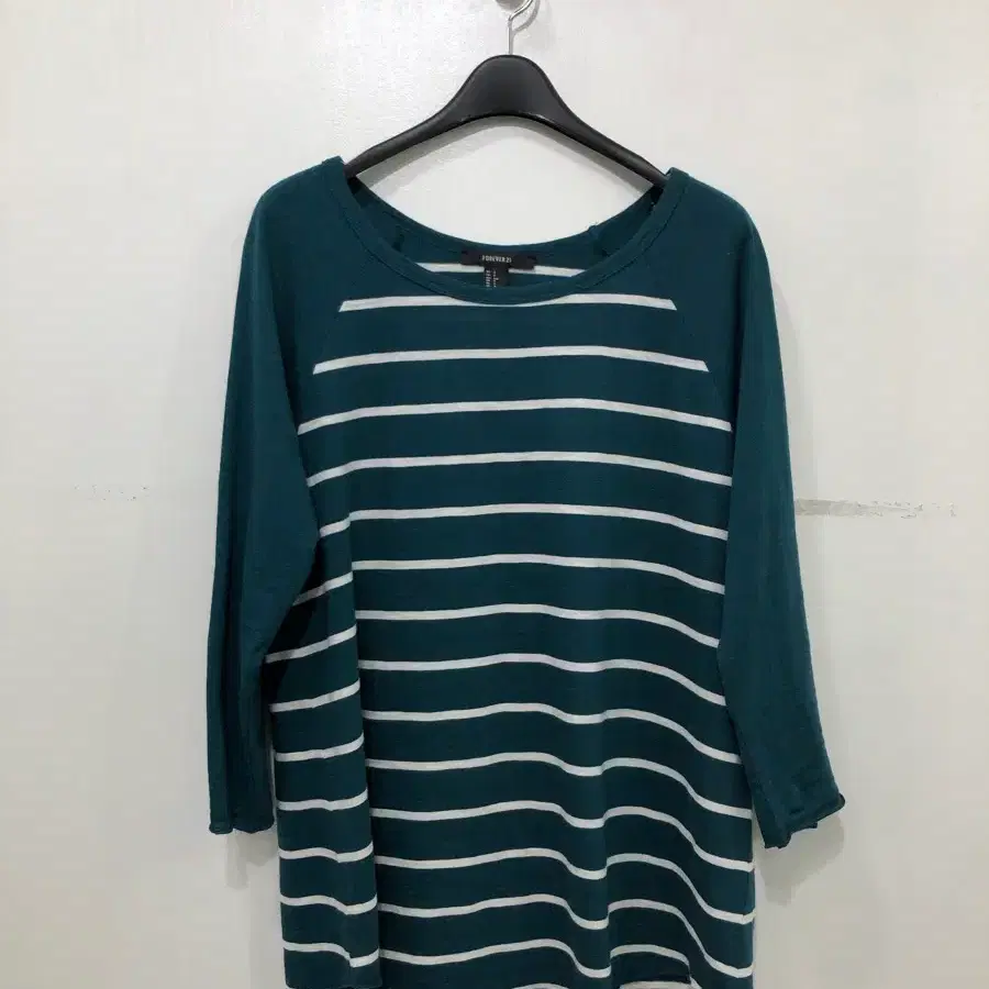 포에버21 FOREVER 21 나그랑 단가리 7부 티셔츠