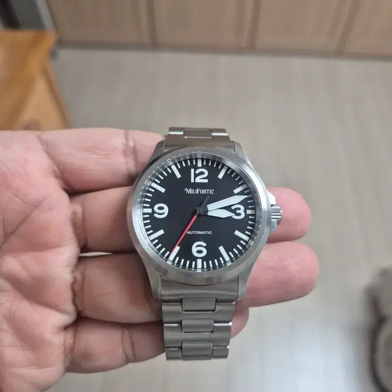 밀리포틱 sinn 오마주시계