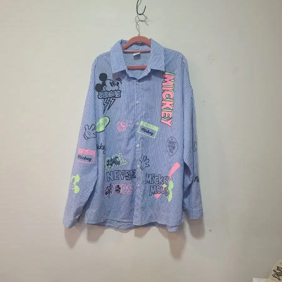 디즈니 미키마우스 스트라이프 셔츠