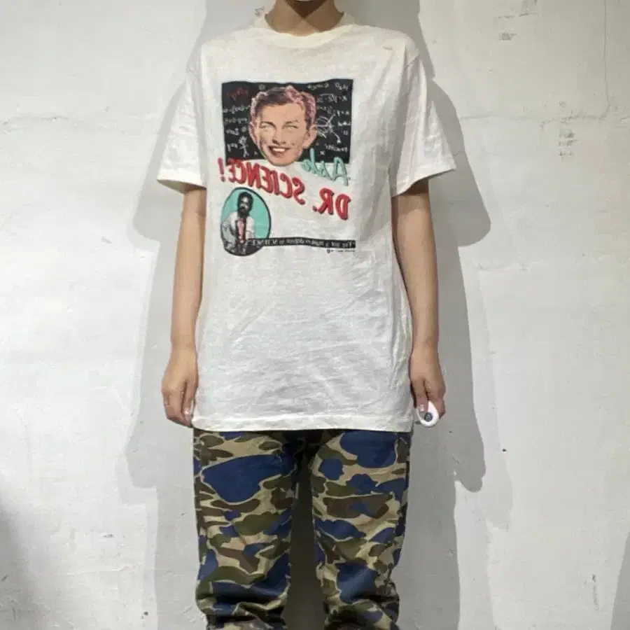 80s Made In USA 빈티지 헤인즈 닥터 사이언스 프린팅 티셔츠