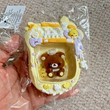 스퀴즈 곰 옐로우 컬러 핸드폰