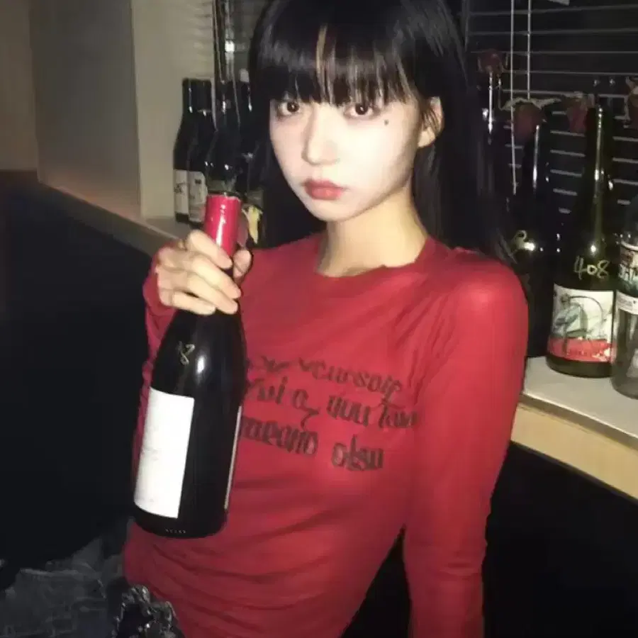레드 긴팔 티셔츠 슬리브