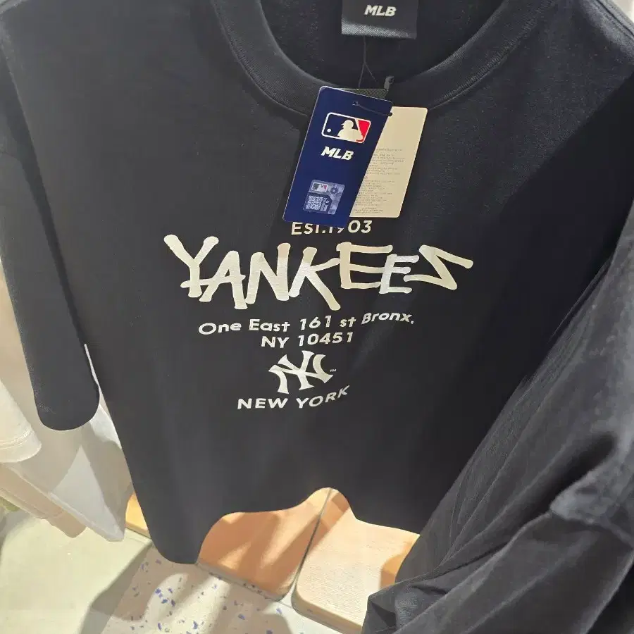 mlb 엠엘비 신상티셔츠 저렴히판매
