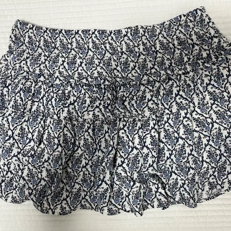 H&M 플라워 치마xs사이즈(55사이즈)