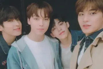 SEVENTEEN 2019 HARU HIPHOP 트레이딩 카드 0129