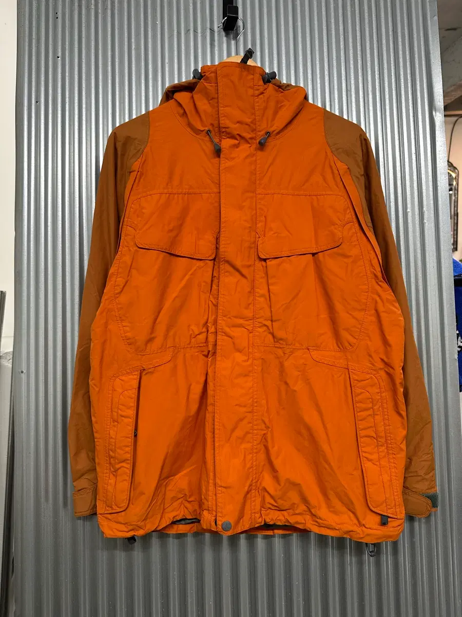 [M] 나이키 ACG (NIKE ACG) 오렌지 브라운 투톤 후드 바람막이 자켓