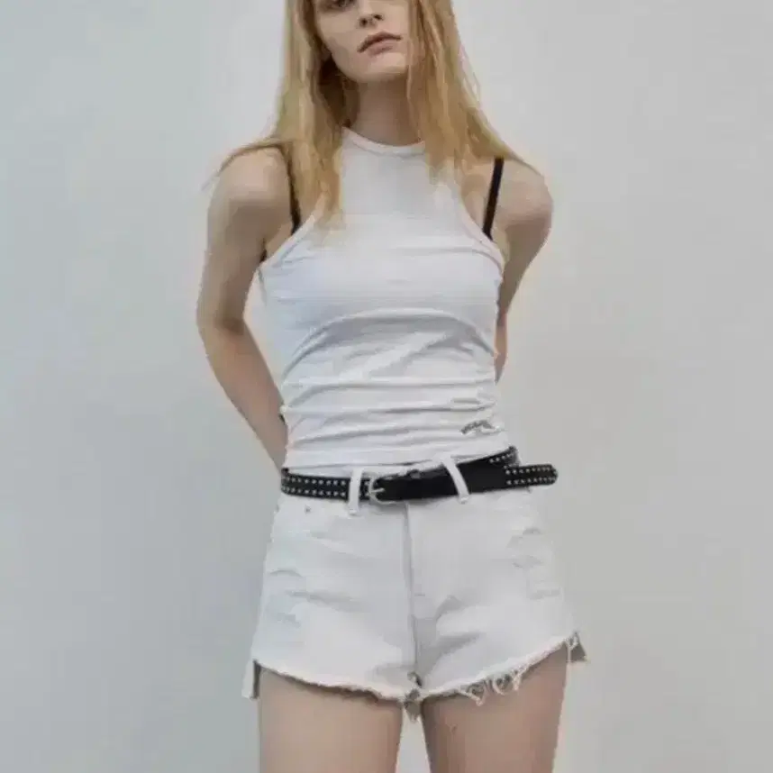 보헤미안서울 컷팅 데미지 숏팬츠 M 화이트