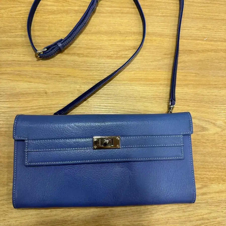 가죽장지갑크로스백