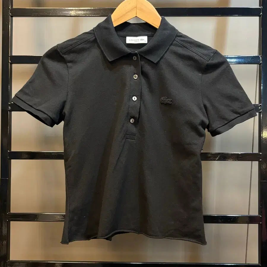 [38] 라코스테 (Lacoste) 블랙 슬림핏 카라 반팔 티셔츠 3.5