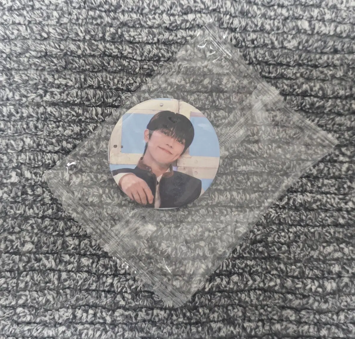 온앤오프 민균 캔미러 팝업 럭드