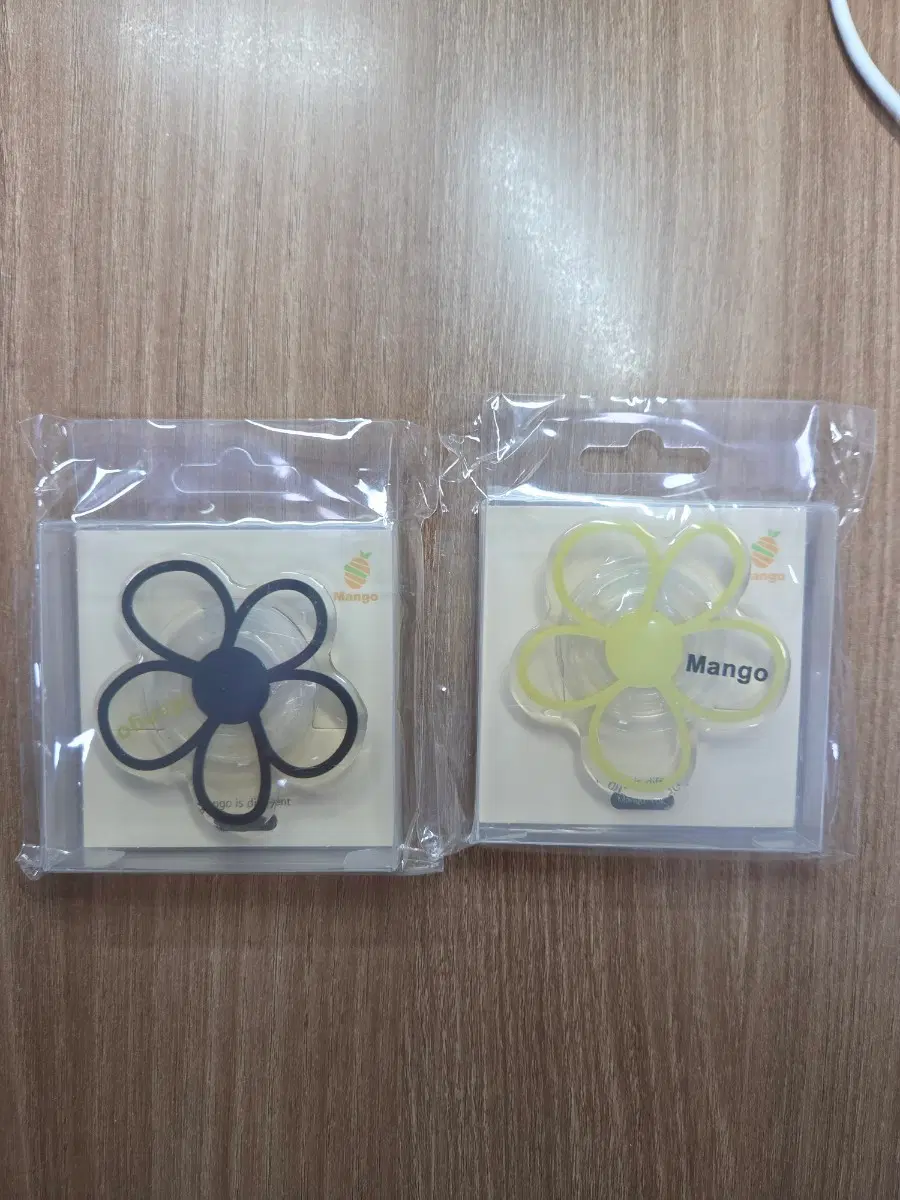꽃 모양 망고 그립톡