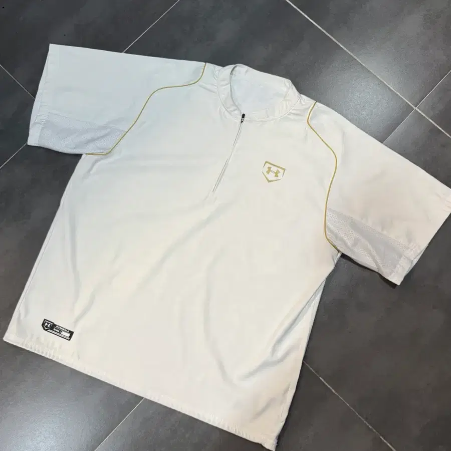 Under Armour 하프집업