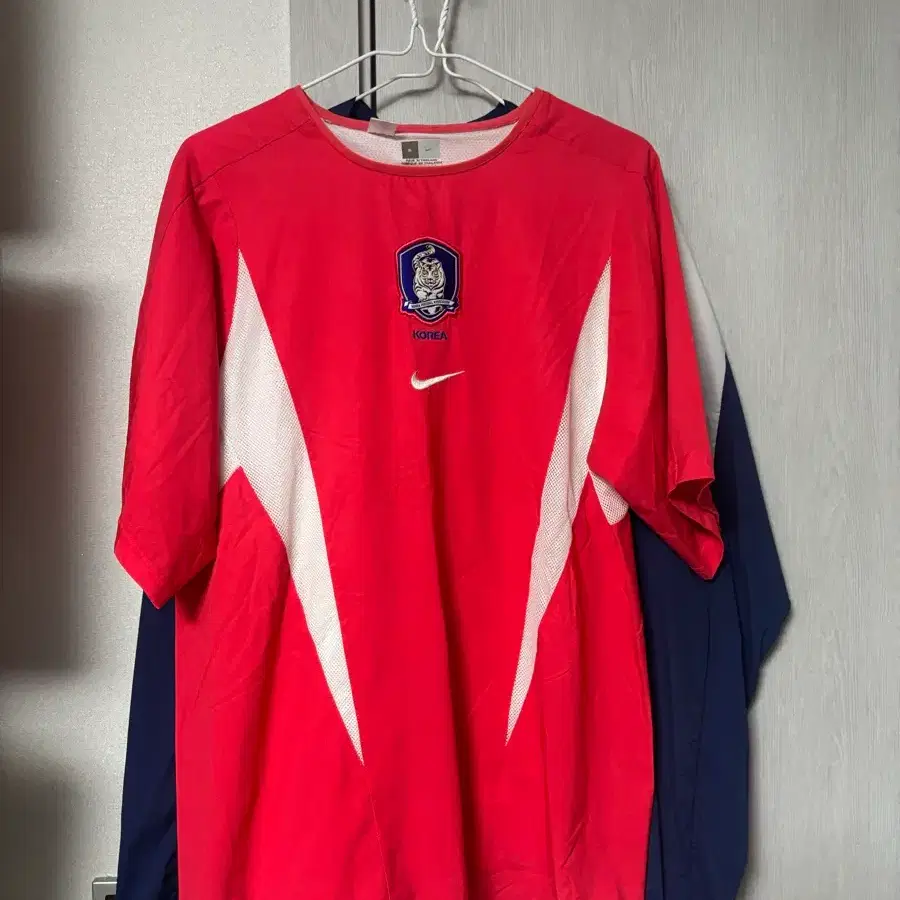 2002년 나이키 국가대표 축구 트레이닝 선수 지급용 유니폼
