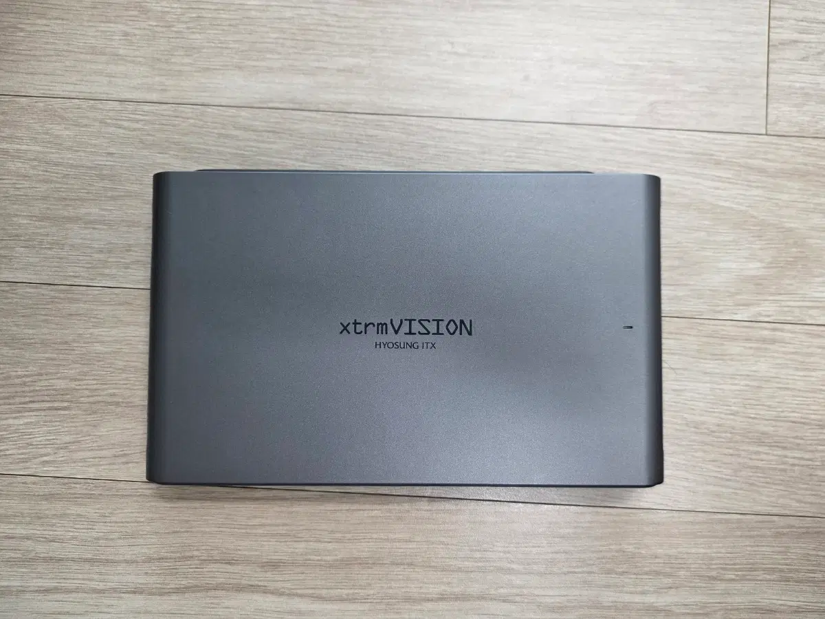 레이저 빔프로젝터 효성 EV-LD200M