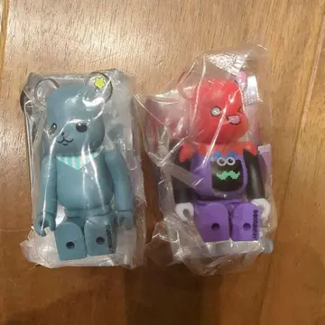BE@RBRICK 베어브릭 52 교육 방송 앞뒤 2체 세트