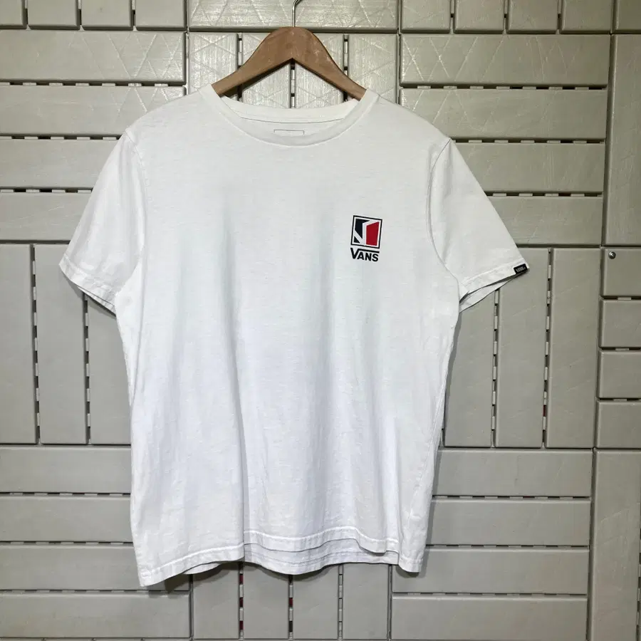 [M]반스 RELAXED FIT 백프린팅 반팔티 0842