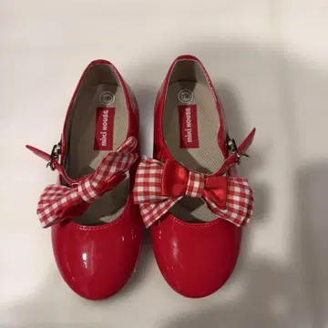 MIKI HOUSE 빨간색 에나멜 스트랩 신발 16cm