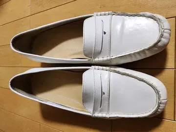 Studio 77 collection 로퍼 화이트 24.5cm