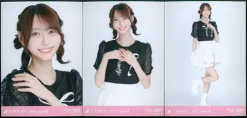 노기자카46 회장 한정판 브로마이드 유미키 나오 2025.July-III 프릴 미니 스커트 컴프