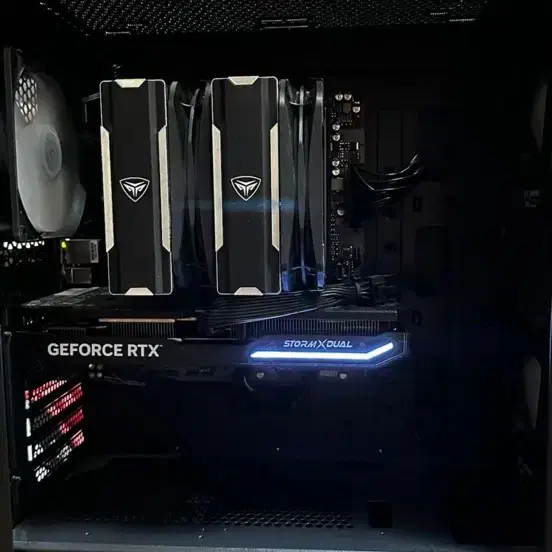 RTX4070 + DDR5 RAM 32GB + SSD 1TB 게이밍 본체 판매합니다