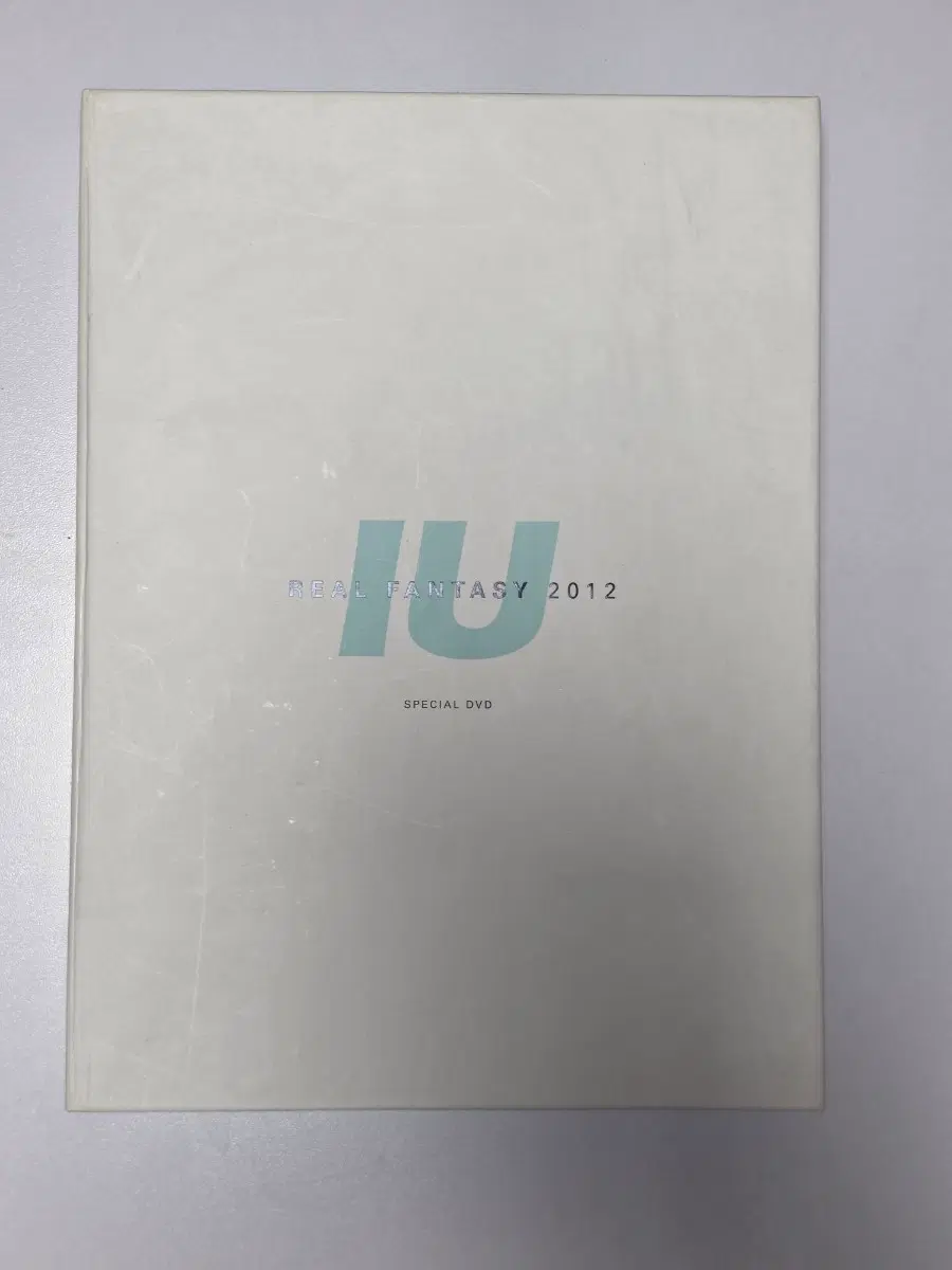 아이유 REAL FANTASY 2012 콘서트DVD + 포토북 일괄판매