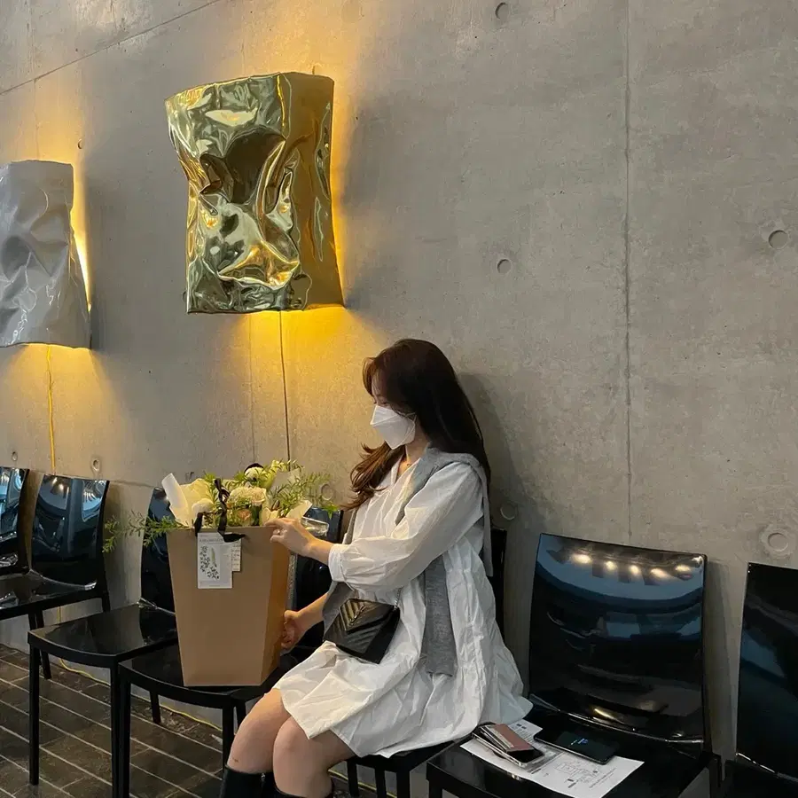 화이트 프릴 원피스