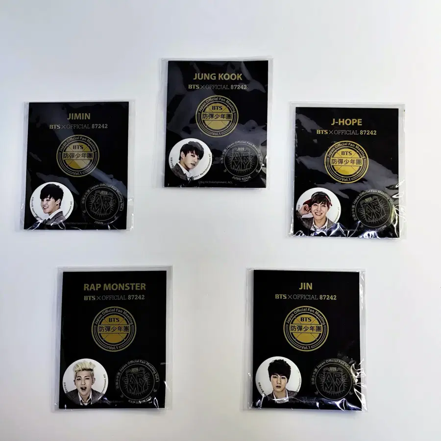 미개봉/초희귀] BTS 2014 Japan Fan Meeting Vol.1 BADGE 5종세트+