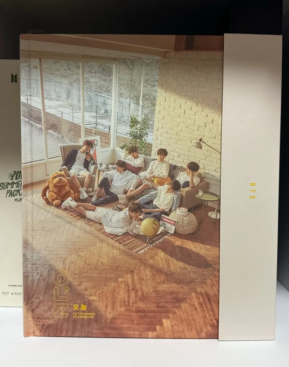 방탄 오,늘 전시회 포토북