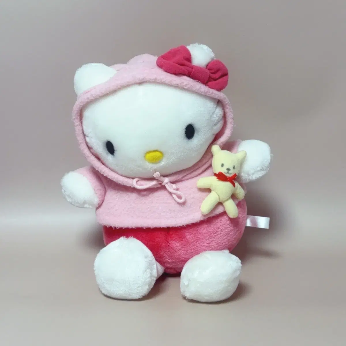 고전 키티 인형