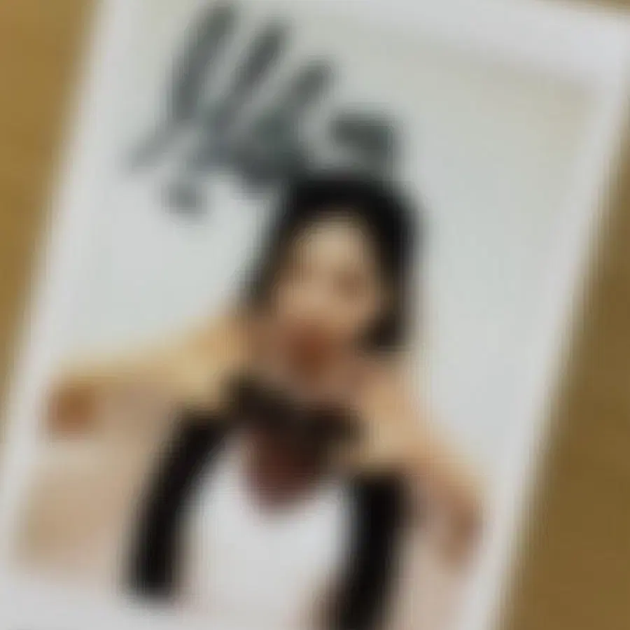 이프아이 사인폴라로이드 양도합니다